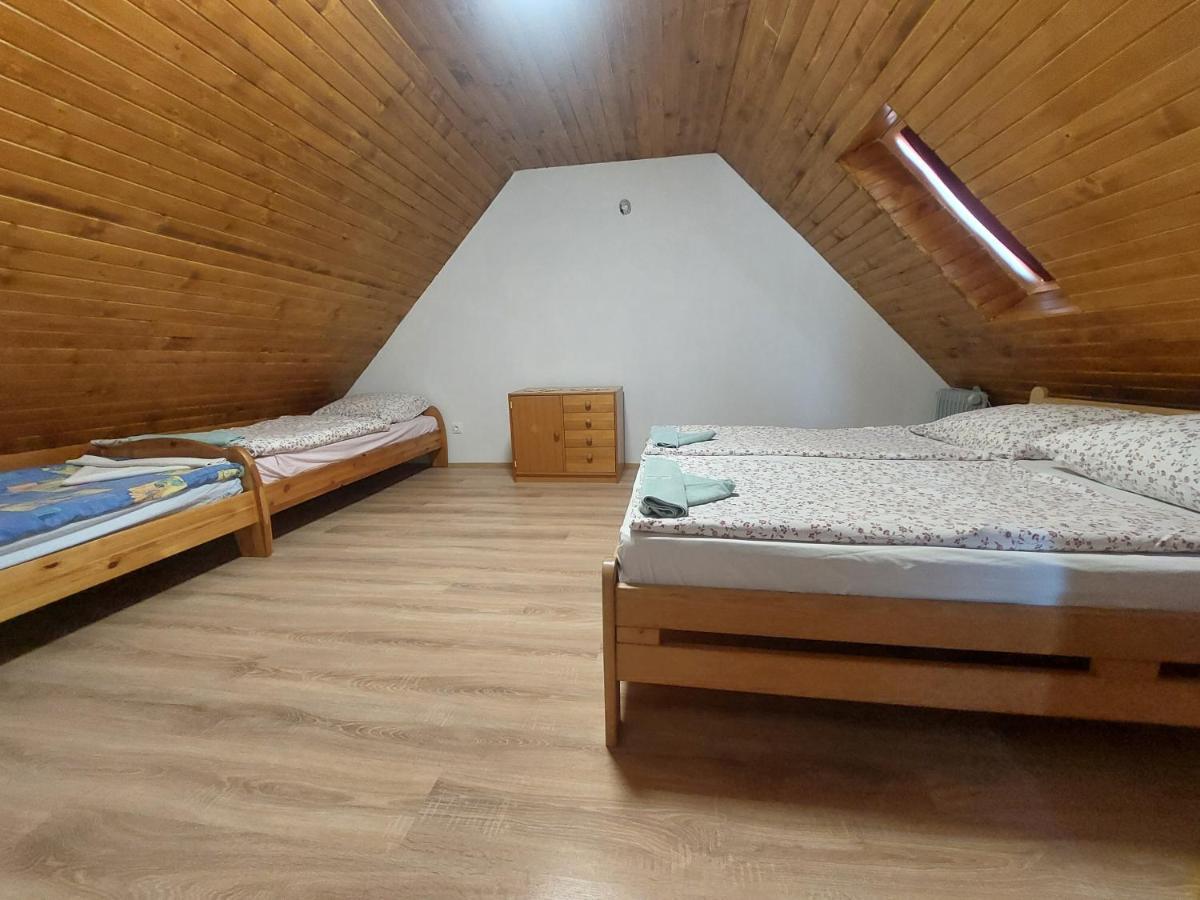 Orban Nyaralohaz Villa Kovagoors Екстериор снимка